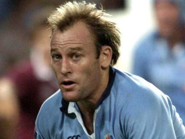 Waratahs 7/05/05 N,S,W Waratahs v Queensland Reds at Aussie Stadium. Waratahs end the nine year drought against the Reds by winning 27- 8 and secure a home semi final berth. Chris Whitaker played his 100th game. Photo by Craig Wilson