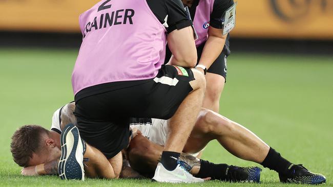 An injured Jamie Elliott on Thursday night. Picture: Michael Klein