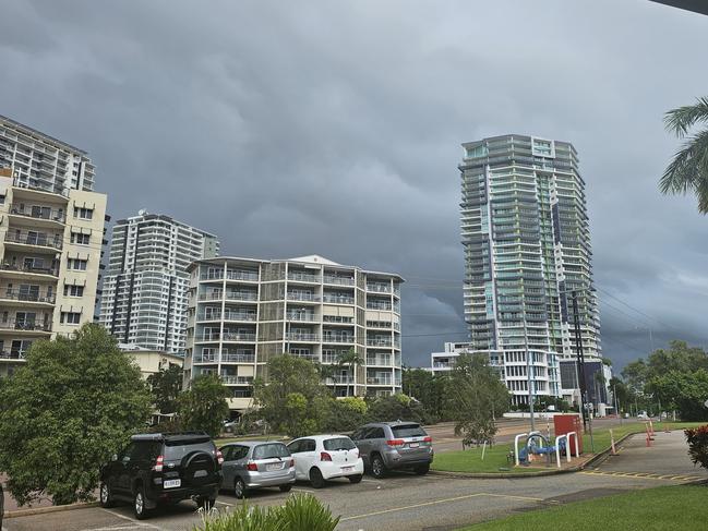 Wild weather is on the way for Darwin this afternoon. Picture: Jordan McCarthy