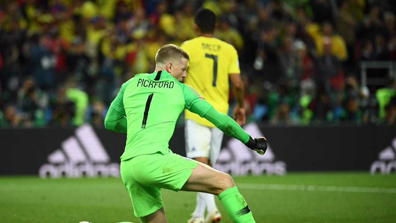 Pickford save hot sale colombia