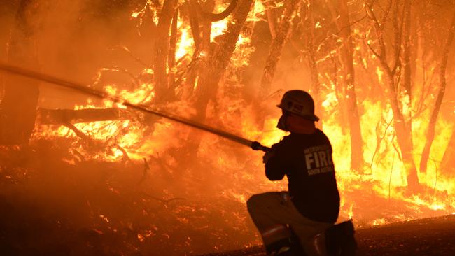 An uncontrolled bushfire has triggered urgent alerts for residents in two Yorke Peninsula townships to leave. Picture: Campbell Brodie/file