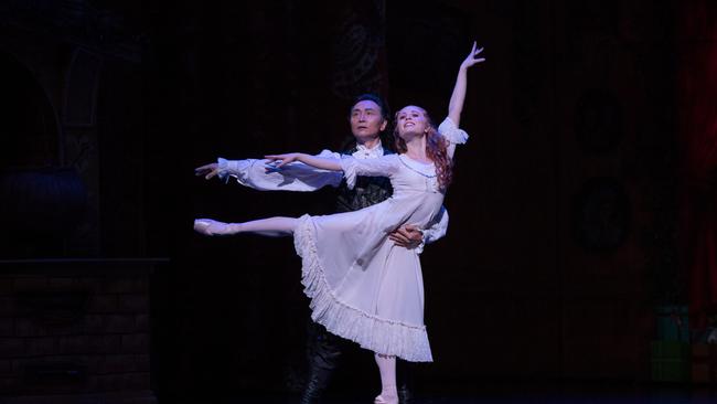 Li Cunxin and Mia Heathcote dance in The Nutcracker in 2017