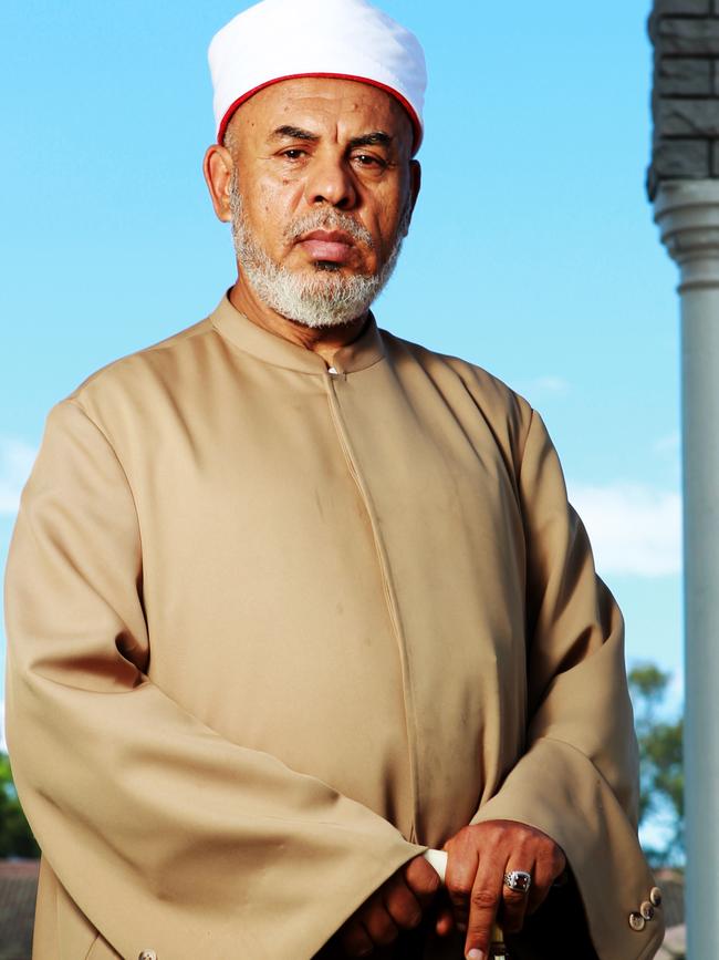 Sheik Taj El-Din al-Hilaly served as Grand Mufti from the late 1980s until 2007.