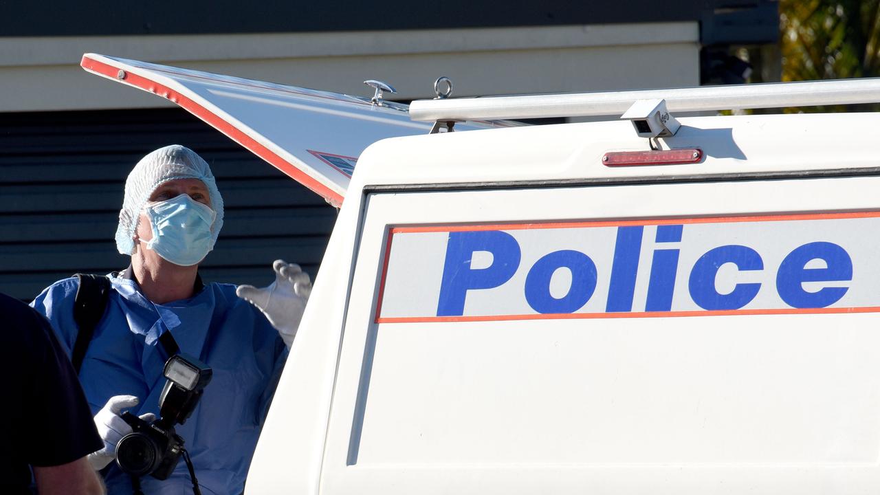 Police at Spikes Court, Arundel, at the home where Kelly Wilkinson was found. Picture: NCA NewsWire / Steve Holland