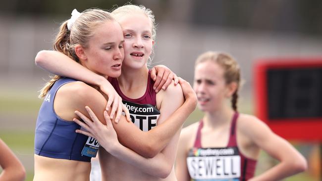 Isabella Harte after winning the women 1500m under 15 national title last year. (Photo by Mark Kolbe/Getty Images)