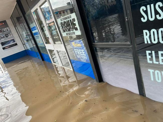 Rising flood waters at Opposite Lock Breakfast Creek, Newstead. Picture: Facebook