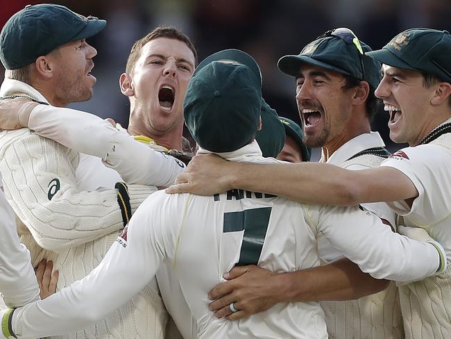 MANCHESTER, ENGLAND - SEPTEMBER 08: Josh Hazlewood of Australia  celebrates after he claimed the final wicket of Stuart Broad of England to claim victory to retain the Ashes during day five of the 4th Specsavers Test between England and Australia at Old Trafford on September 08, 2019 in Manchester, England. (Photo by Ryan Pierse/Getty Images)