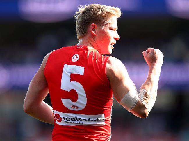 SYDNEY, AUSTRALIA - AUGUST 12: Isaac Heeney of the Swans celebrates kicking a goal during the round 22 AFL match between Sydney Swans and Gold Coast Suns at Sydney Cricket Ground on August 12, 2023 in Sydney, Australia. (Photo by Jason McCawley/AFL Photos/via Getty Images)