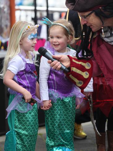 Enjoying the day at the Seafarers Festival at the Bellerive Boardwalk. Picture: MATT THOMPSON