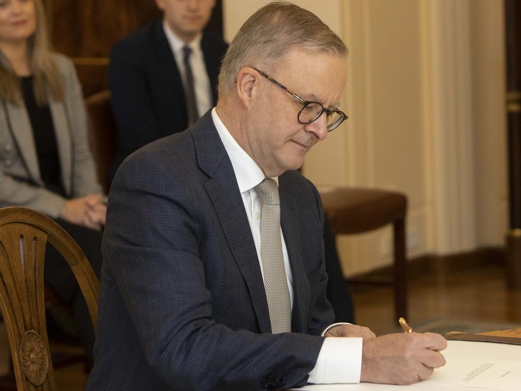 The Prime Minister Anthony Albanese is sworn in with new ministers Richard Marles, Penny Wong, Katy Gallagher and Jim Chalmers. Picture: NCA NewsWire / Andrew Taylor