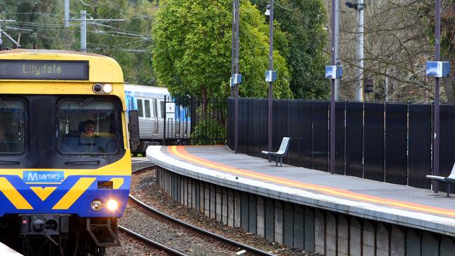 Trains on the Lilydale, Belgrave and Sandringham lines are being delayed.