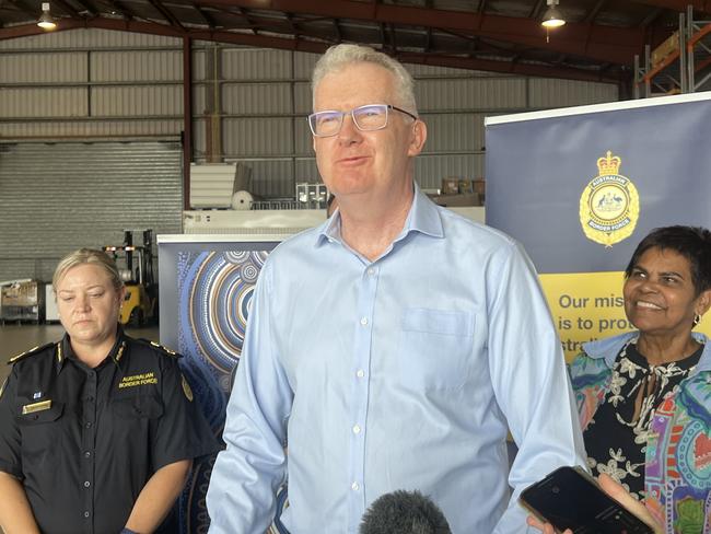 Home Affairs Minister Tony Burke, Solomon MP Luke Gosling, Lingiari MP Marion Scrymgour, MBC commander Rear Admiral Brent Sonter and Operation Lunar commander Tracie Griffin spoke to media in Darwin regarding illegal fishing.