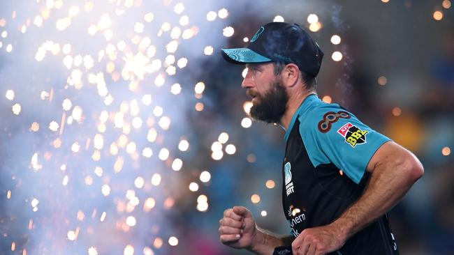 BRISBANE, AUSTRALIA - JANUARY 10: Michael Neser of the Heat takes to the field during the BBL match between the Brisbane Heat and the Perth Scorchers at The Gabba, on January 10, 2024, in Brisbane, Australia. (Photo by Albert Perez/Getty Images)