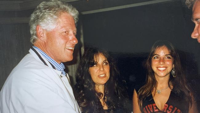 Markson with Bill Clinton and her mother Ro Markson