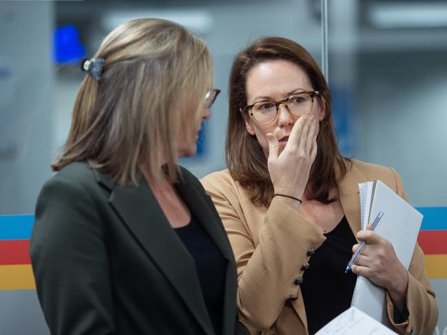 MELBOURNE AUSTRALIA - Newswire Photos FEBRUARY 14TH 2023 : Premier Jacinta Allan and Minister for Emergency Services Jaclyn Symes, at a press conference at the State Control Centre, Melbourne.PICTURE : NCA Newswire / Nicki Connolly