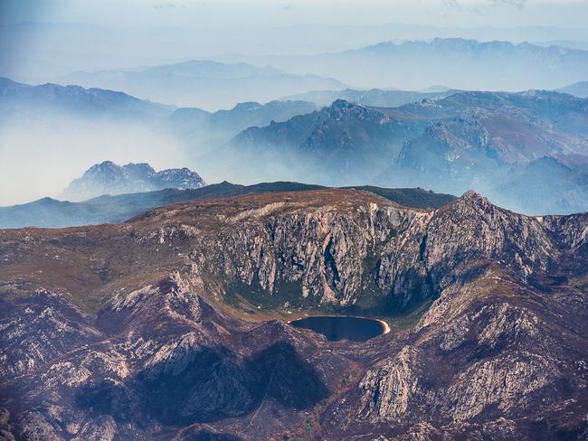 2019 Tasmanian bush fires. Lake Rhona, Gell River Fire - at Southwest National Park. . Picture - LUKE TSCHARKE / PAR AVION
