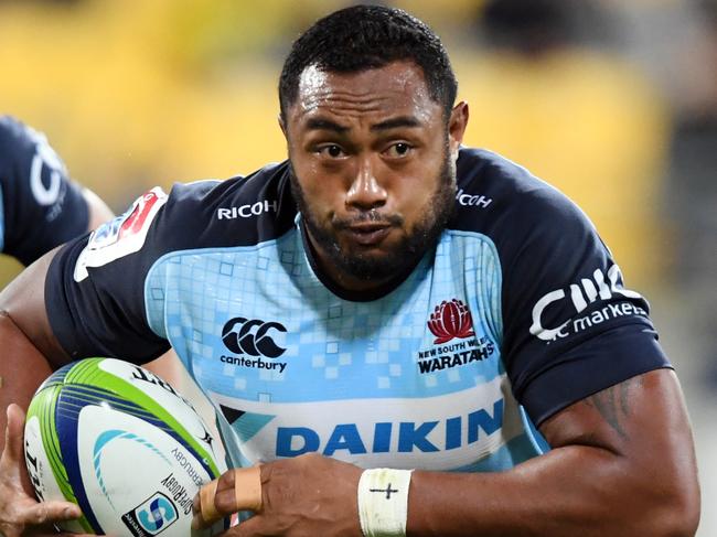 Sekope Kepu of the Waratahs, right, with Jake Gordon in support against the Hurricanes in the Super Rugby match between the Hurricanes and the Waratahs at Westpac Stadium in Wellington, New Zealand, April 7 2017.  (AAP Image/SNPA, Ross Setford) NO ARCHIVING, EDITORIAL USE ONLY