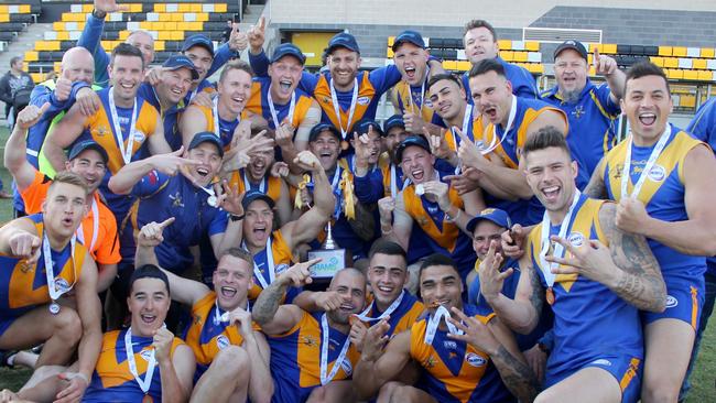 Deer Park celebrates its sixth consecutive WRFL Division 1 flag. Picture: CODY BENCH PHOTOGRAPHY