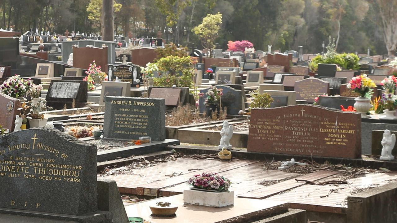 Douglas Park cemetery: Residents fight against proposal | Daily Telegraph