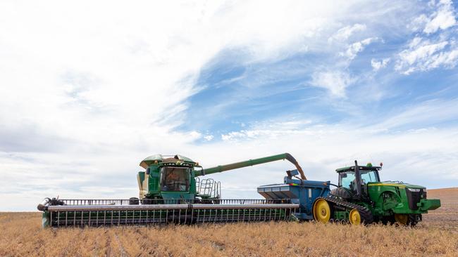 John Gladigau and Robin Schaefer, joint owners of Bulla Burra Farms. Picture: Jannette Fulham / Riverland Commercial Photography