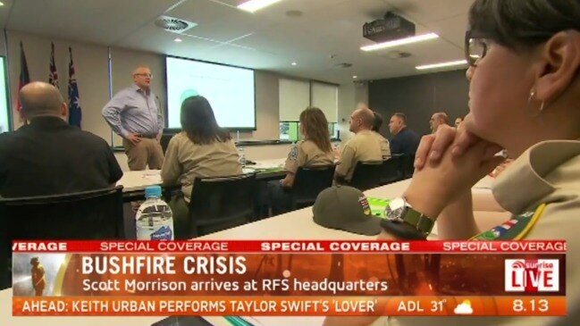 Scott Morrison thanks firefighters for their hard work (Sunrise)
