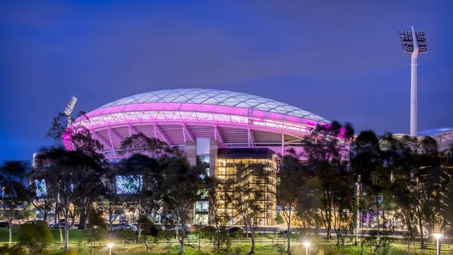 It’s getting increasingly expensive to buy food and drinks at Adelaide Oval. Picture: Naomi Jellicoe