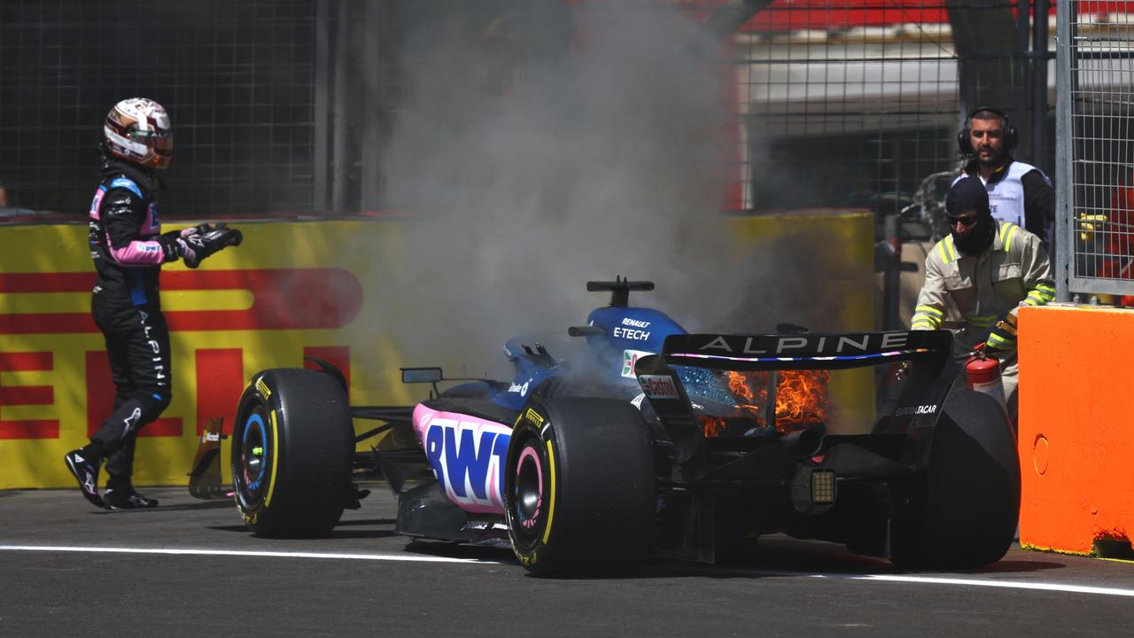 Pierre Gasly smacked his Alpine into the outside of Turn 3 in Baku during Q3. (Photo by Francois Nel/Getty Images)