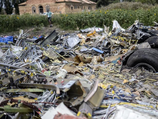 Prime Minister Tony Abbott is hopeful a more “permissive” attitude at the MH17 site would continue and allow Australian police to secure the wreckage.