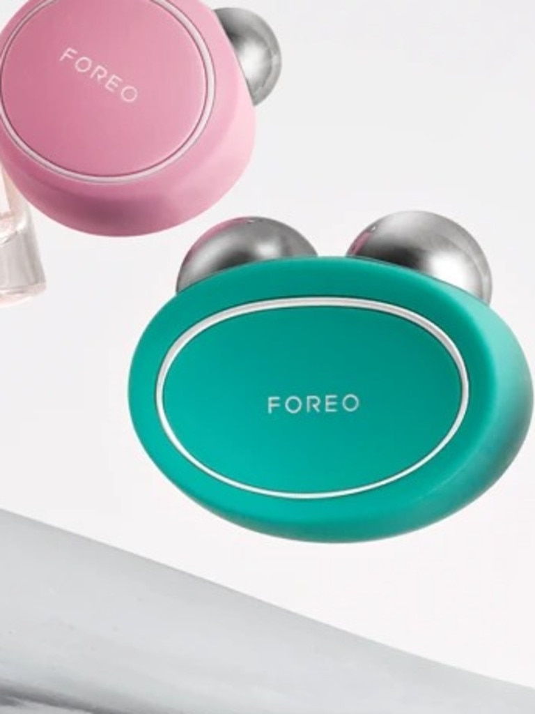 Foreo Bear Review: How the Facial Toning Device Stacks Up