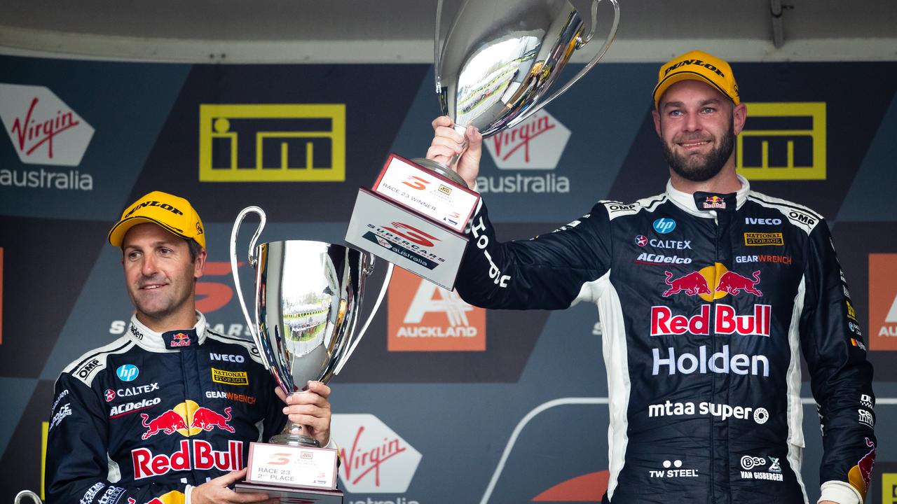 (L-R) Jamie Whincup and Shane van Gisbergen on the podium in Pukekohe.