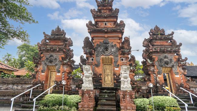 Petitenget Temple (Pura Petitenget), is a significant, centuries-old temple in Bali and one of the very few cultural landmarks at the island's upscale beach resort area of Seminyak