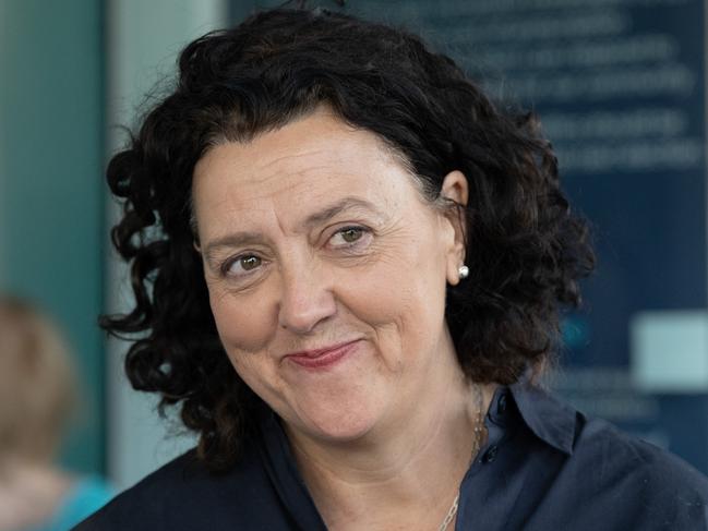 Monique Ryan has surged ahead of Liberal candidate Amelia Hamer. Picture: Tony Gough