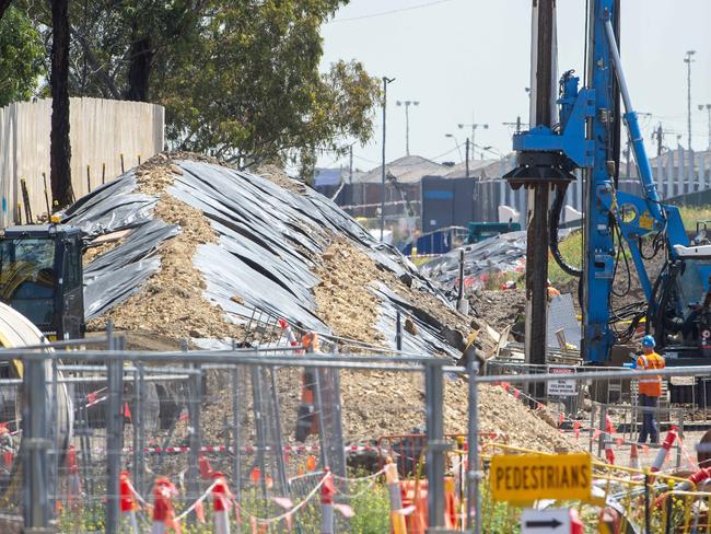 Tunnel delays loom after CFMEU toxic soil fight