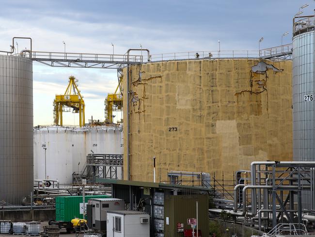 SYDNEY, AUSTRALIA - Newswire Photos August 01, 2022: A general view of a Gas storage facility at Port Botany in Sydney as Australia's gas crisis and the ACCC placing pressure on the federal government and exporters to take action amid a looming record shortage. Picture: NCA Newswire