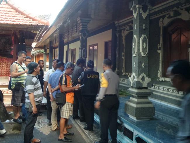 Police and forensic officers comb the Kubu Kauh Beach Inn at Kuta where Australian woman Sara Connor was seen. Picture: Supplied
