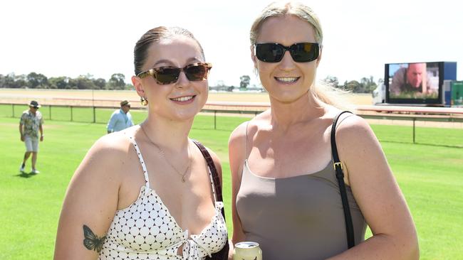 Tanika Roberts and Samantha Stirland at Moama Bowling Club Echuca Cup. Picture: David Smith