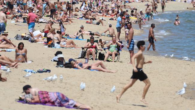 Melburnians will be heading to the beach when the hot weather arrives. Picture: Alex Coppel