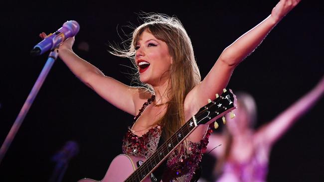 BUENOS AIRES, ARGENTINA - NOVEMBER 09: EDITORIAL USE ONLY. NO BOOK COVERS. Taylor Swift performs onstage during " Taylor Swift | The Eras Tour" at Estadio MÃÂ¡s Monumental Antonio Vespucio Liberti on November 09, 2023 in Buenos Aires, Distrito Federal. (Photo by Marcelo Endelli/TAS23/Getty Images for TAS Rights Management)