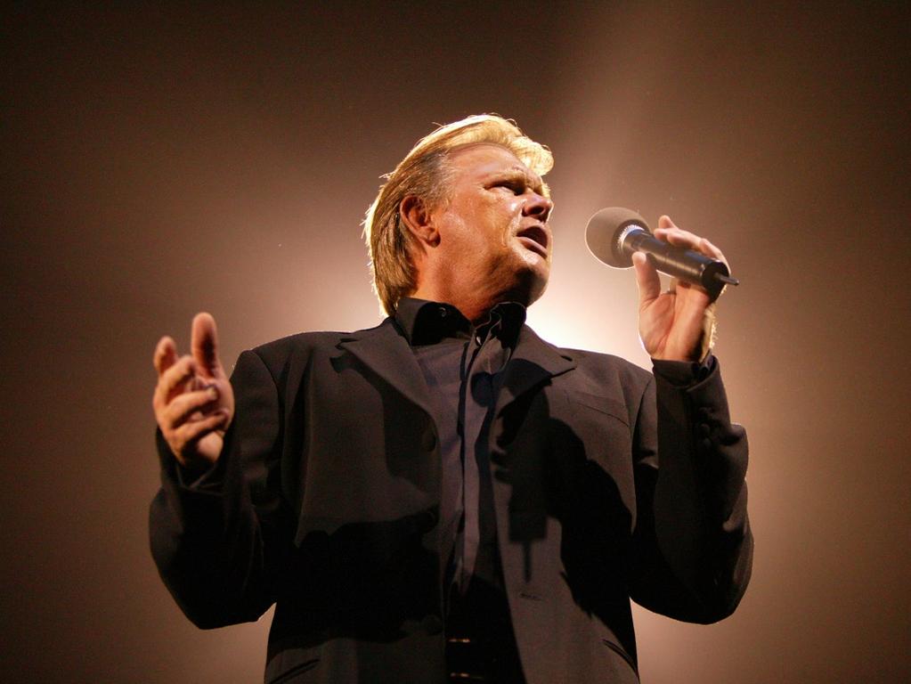 John Farnham Health Update Singer Breaks Silence After Being Declared Cancer Free The Courier 9074