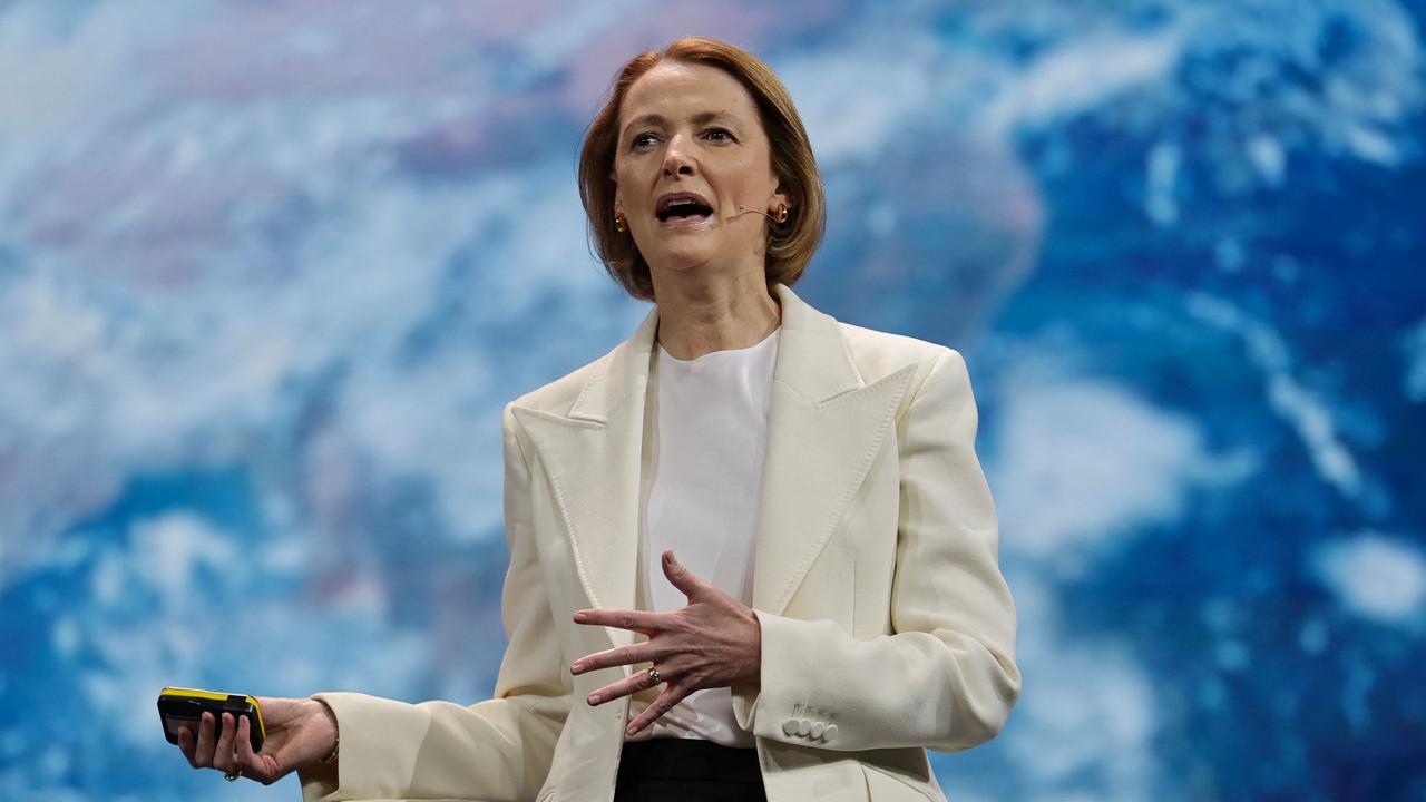 Less staff, more AI: Telstra unveils new strategy