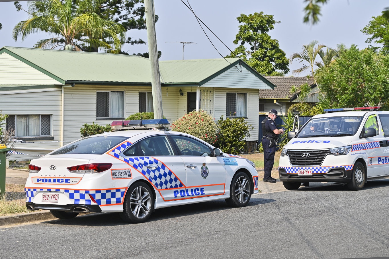 Homicide at McGill Street, Raceview where a 31 year old women was found dead in the boot of a car. Picture: Cordell Richardson