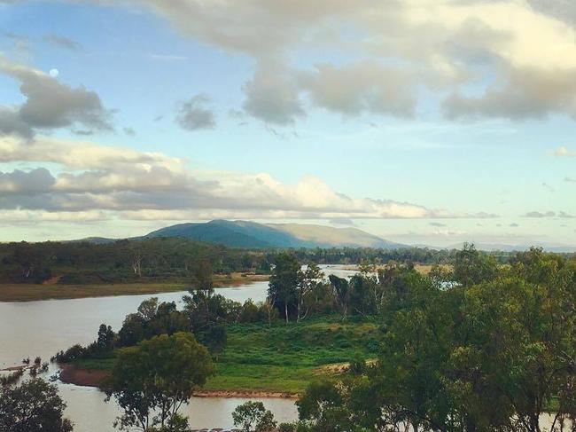 Explore more of the Burdekin region, take a drive 'up river' to the inland townships of Millaroo and Dalbeg, Confords Lookout provides a great view of the mighty Burdekin River! #visitburdekin