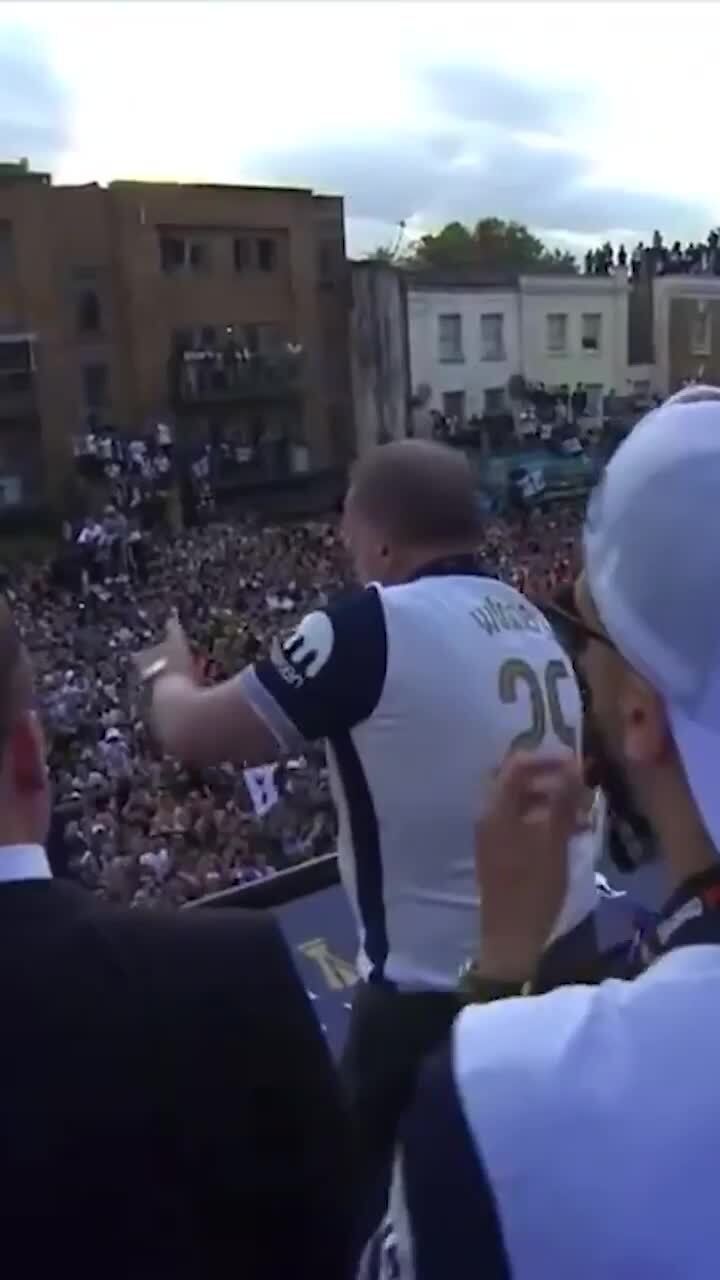 Ange Postecoglou drops new cold one-liner at Tottenham victory parade