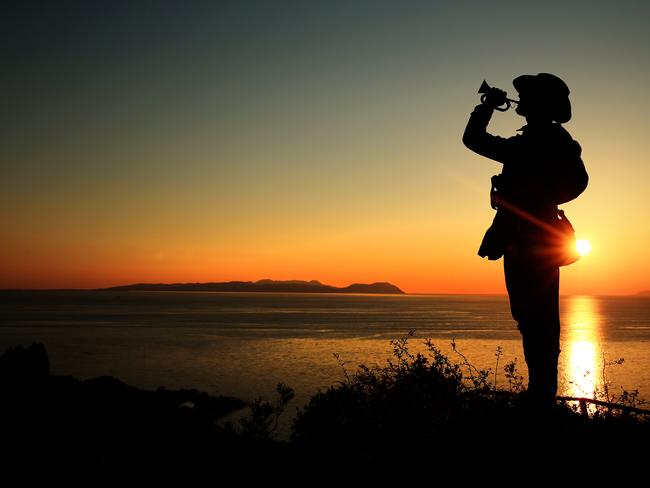 The Education Minister has now intervened, calling on all schools to “respect the tradition” of Anzac Day.