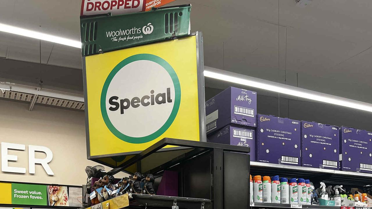 Woolworths says customers are increasingly shopping for specials. Picture: NewsWire/ Emma Brasier