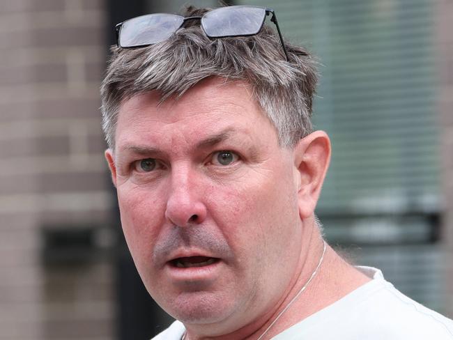 SYDNEY, AUSTRALIA - NewsWire Photos JANUARY 12, 2024: Scott Mingle pictured talking to media outside Sutherland Court House.Picture: NCA NewsWire / Damian Shaw
