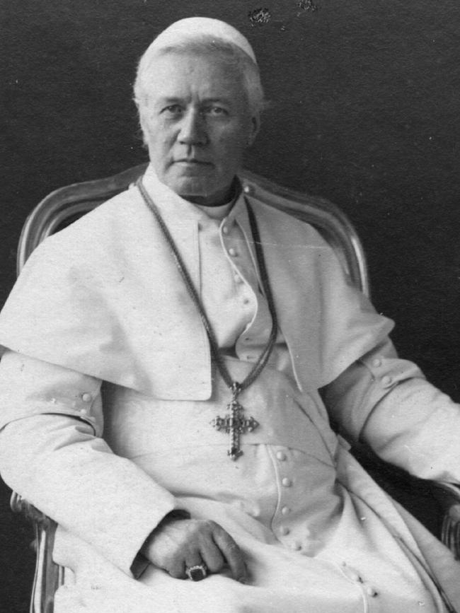 Pope Pius X\). Picture: Picture Post/Hulton Archive/Getty Images