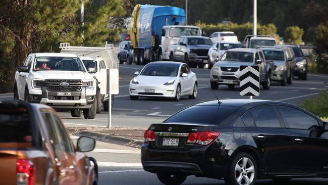 Heavy traffic at the roundabout outside Dreamworld in Coomera. Picture: Glenn Hampson.