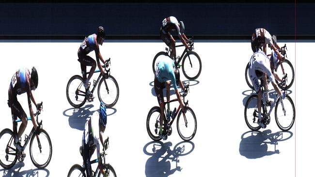 American cyclist John Murphy narrowly wins Stage 3 of the 2016 Herald Sun Tour.