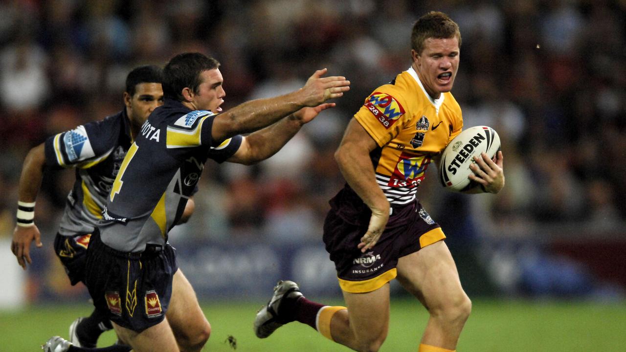 A young Steve Michaels in full flight for the Broncos.